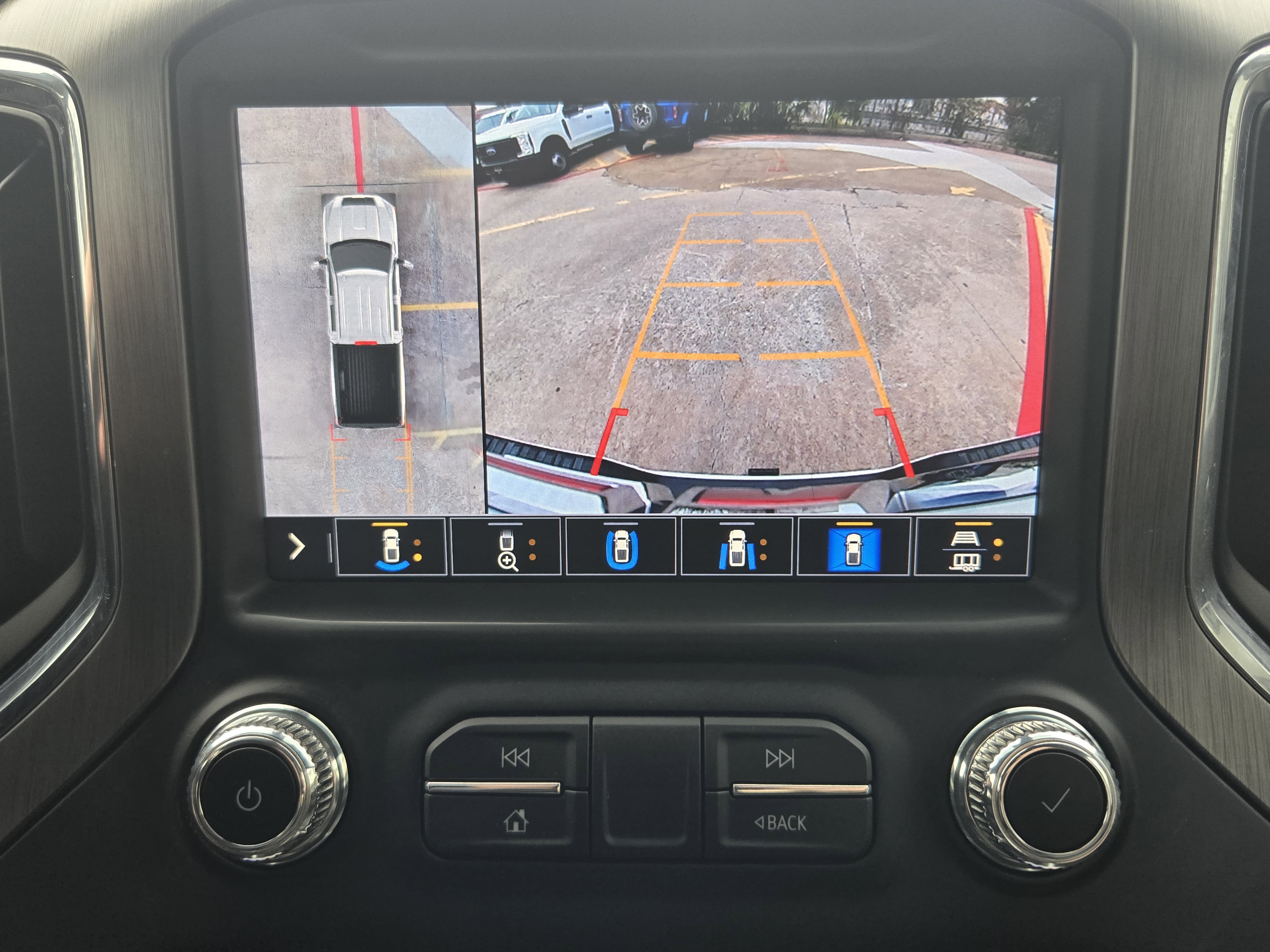 Used 2020 GMC Sierra 3500 Denali w/ Denali Ultimate Package image 13