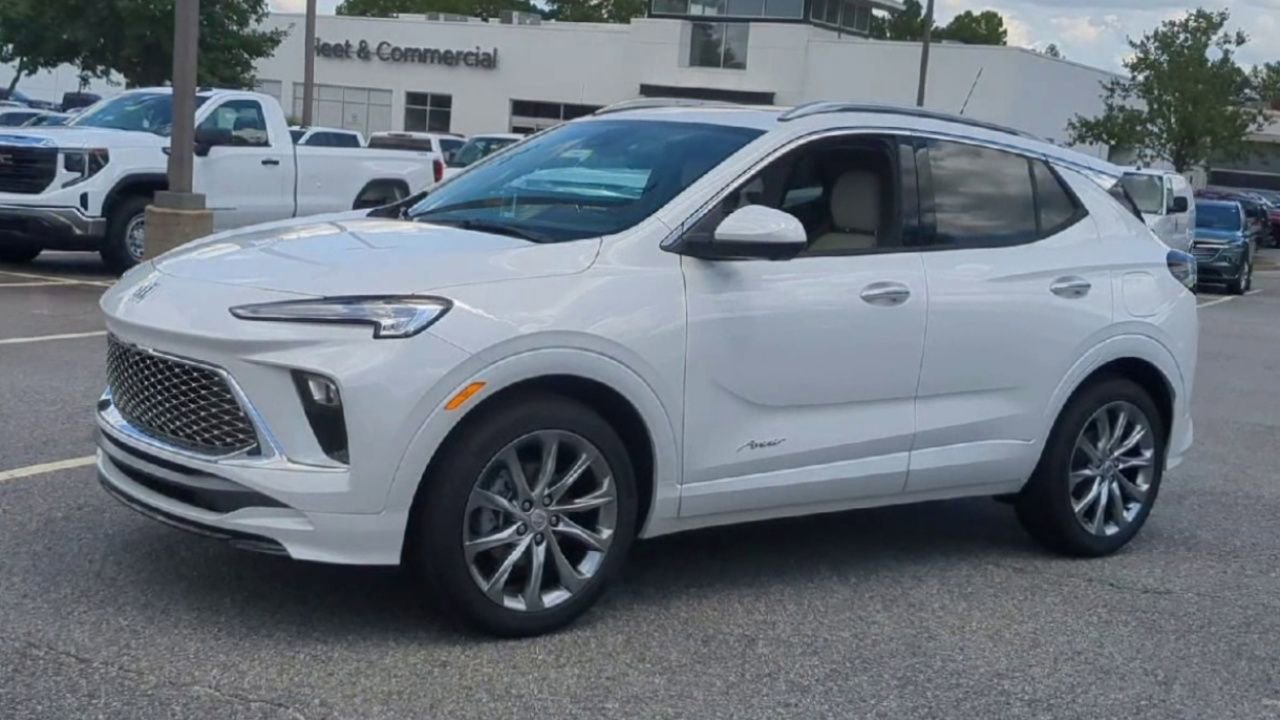 New 2026 Buick Encore GX Avenir w/ Avenir Technology Package image 4