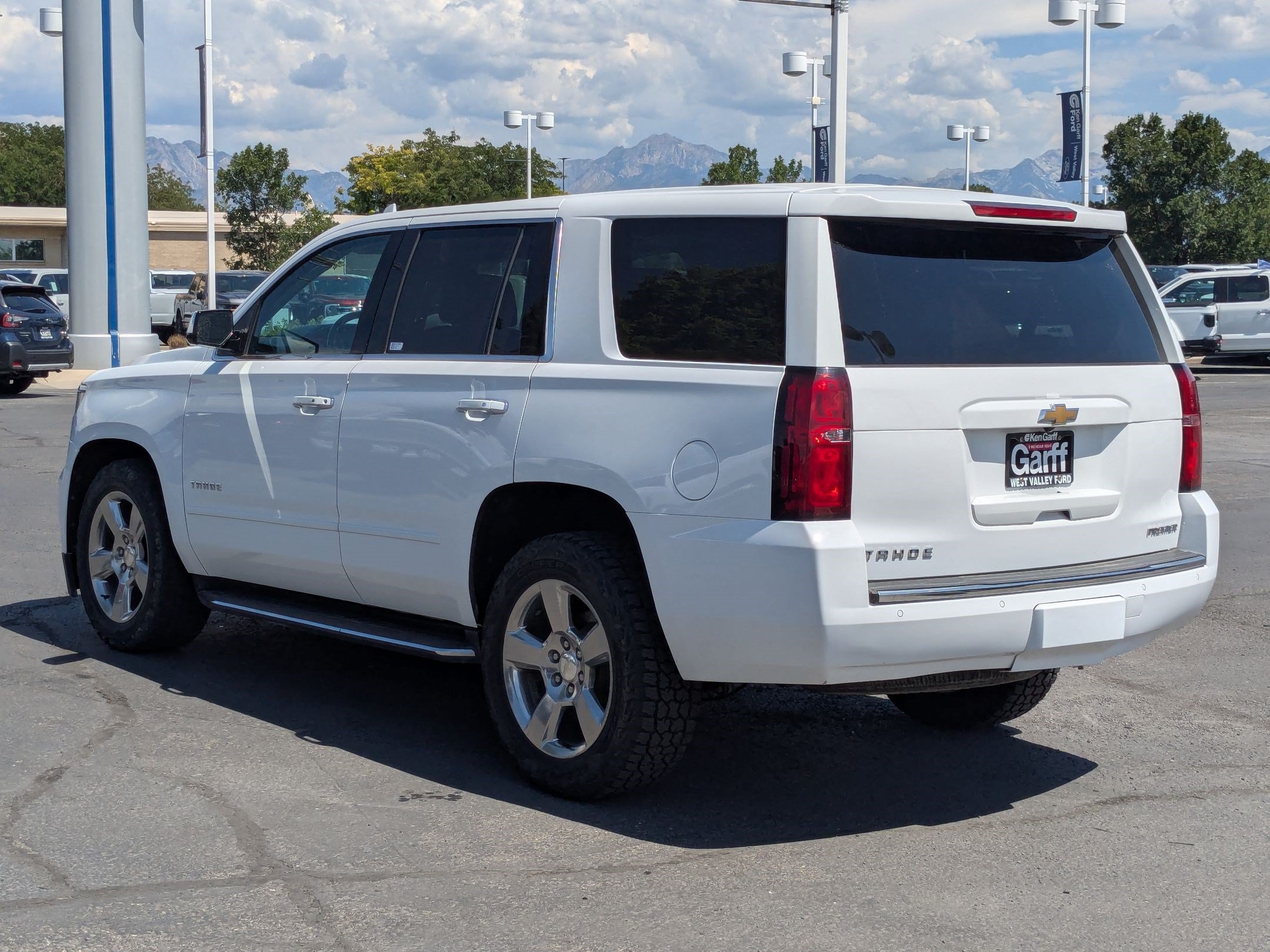 Used 2020 Chevrolet Tahoe Premier AWD/4WD image 8