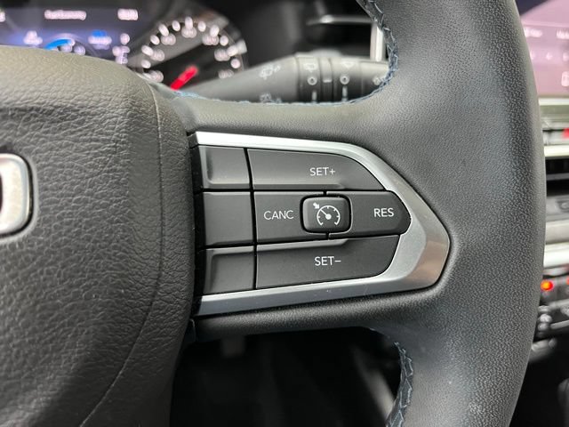 Used 2022 Jeep Compass Latitude AWD/4WD image 17