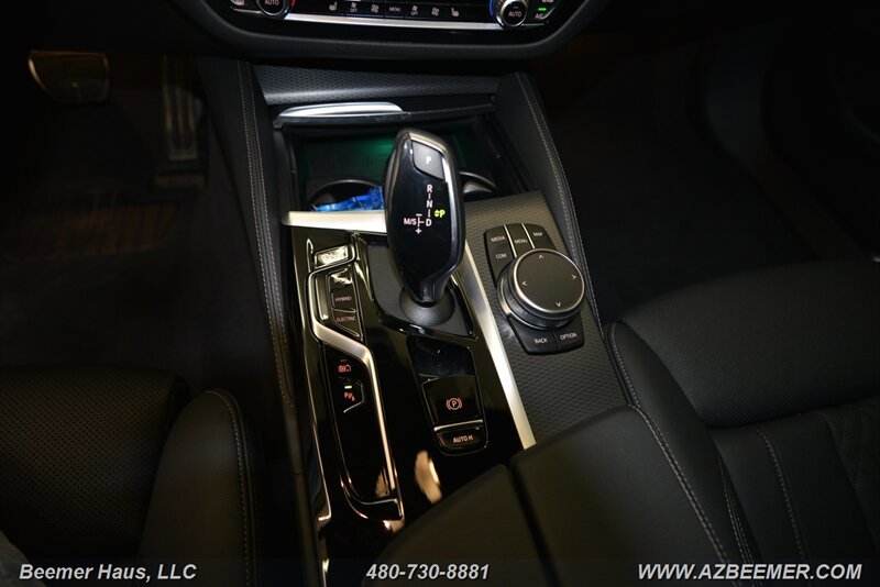 Used 2023 BMW 530e w/ M Sport Package image 35