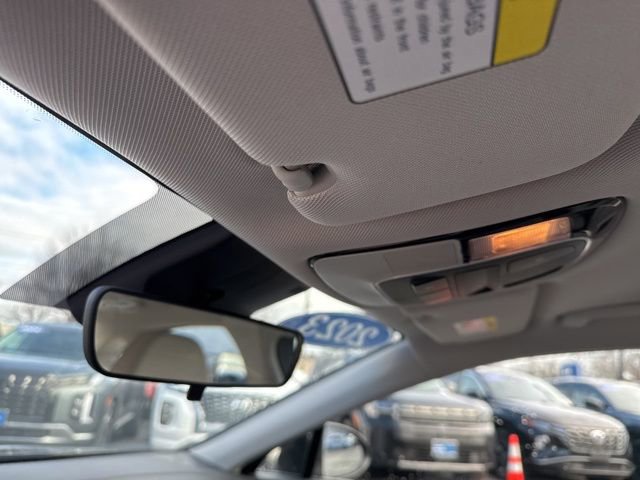 Used 2023 Hyundai Sonata SEL w/ Preferred Accessory Package image 35