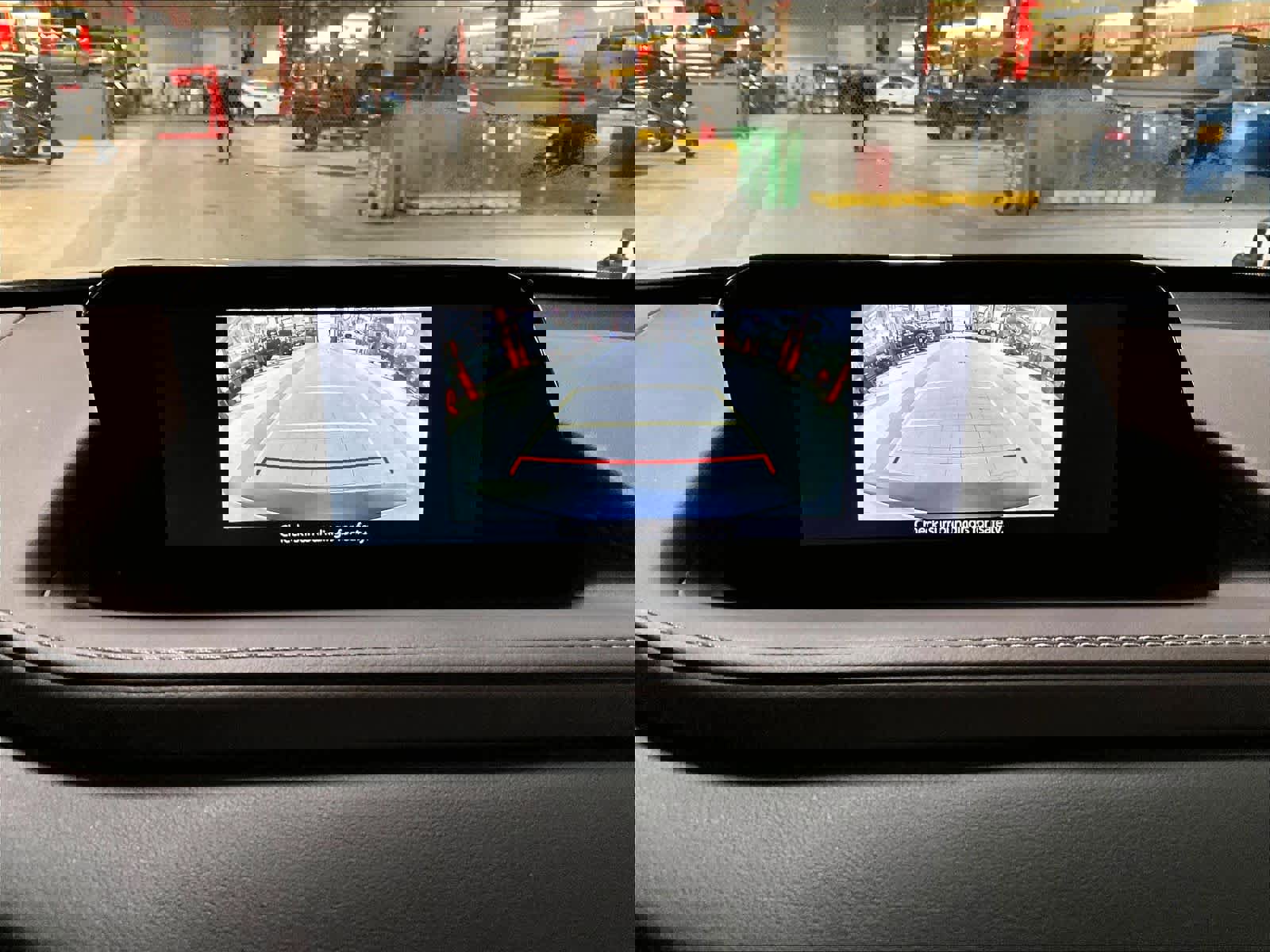 Used 2023 MAZDA CX-30 AWD 2.5 S w/ Premium Package image 19