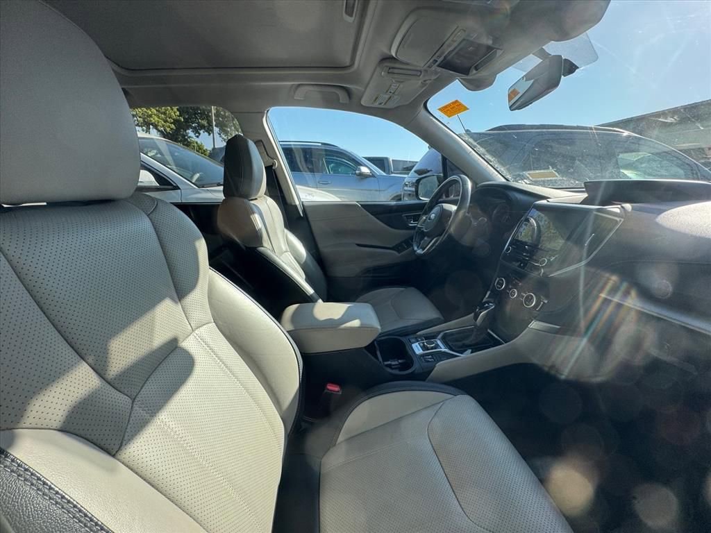 Used 2020 Subaru Forester Limited w/ Popular Package #3 AWD/4WD image 3