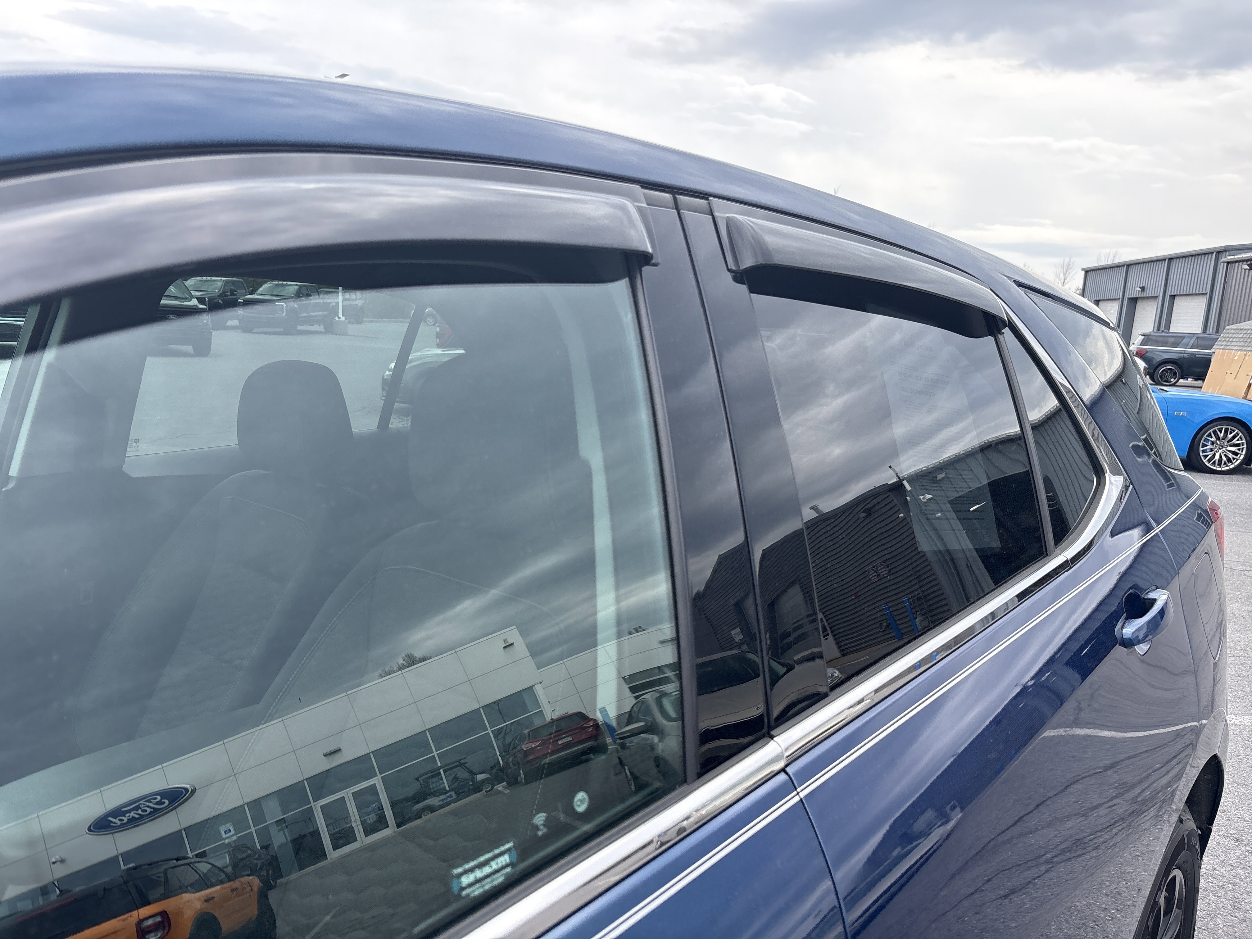 Used 2020 Chevrolet Equinox LT image 17