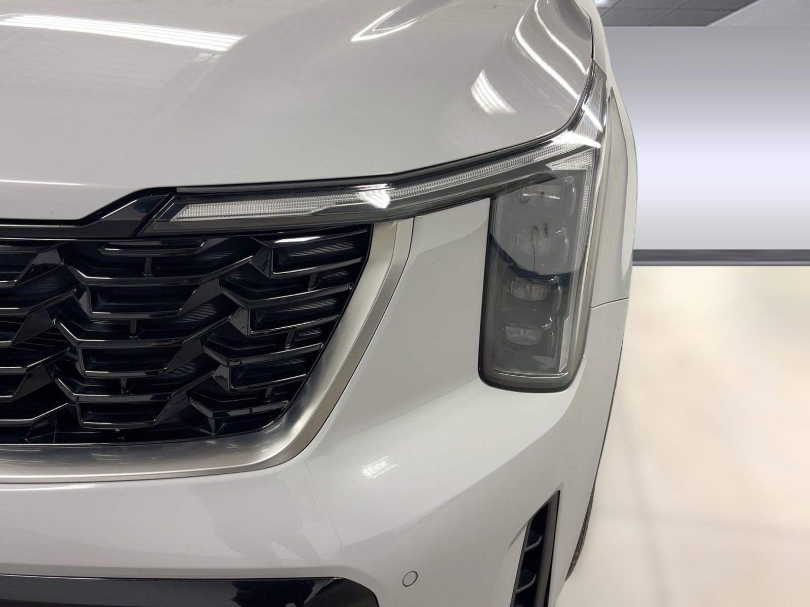 Used 2025 Kia Sorento S w/ Panoramic Sunroof Package image 11