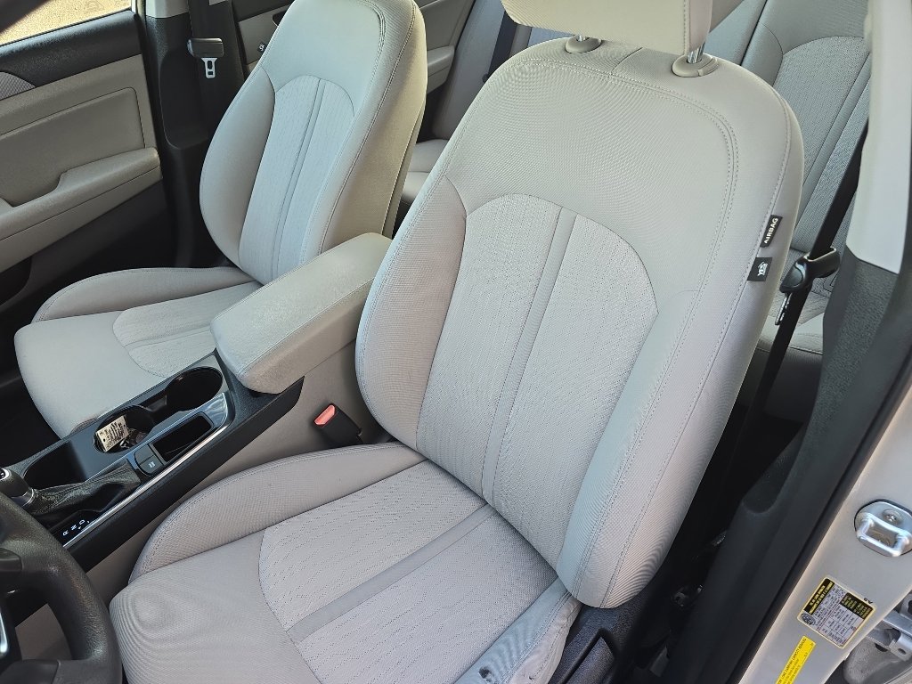Used 2016 Hyundai Sonata SE image 24