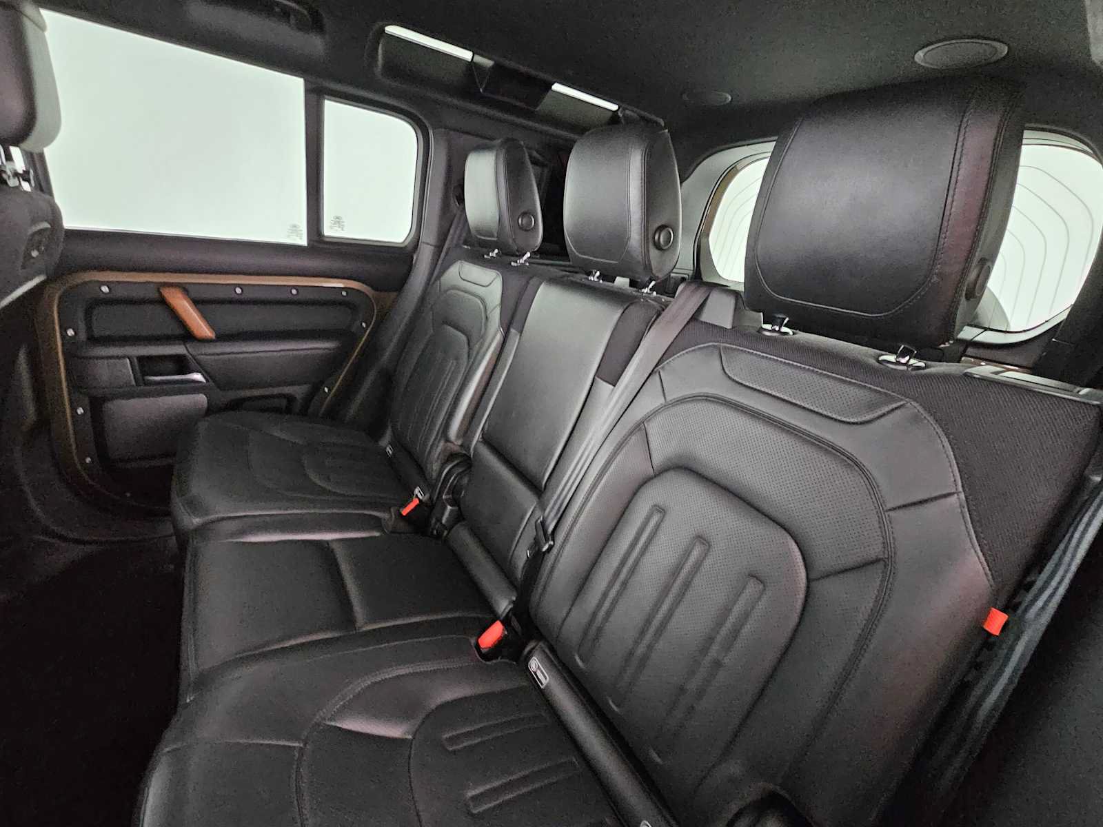 Used 2020 Land Rover Defender 110 X AWD/4WD image 19