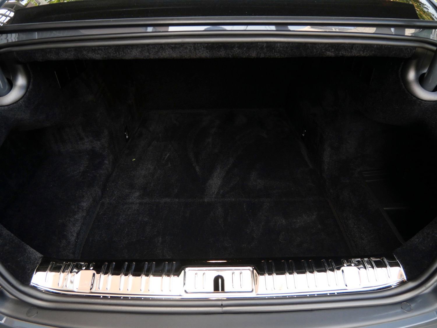Used 2021 Rolls-Royce Wraith RWD image 33
