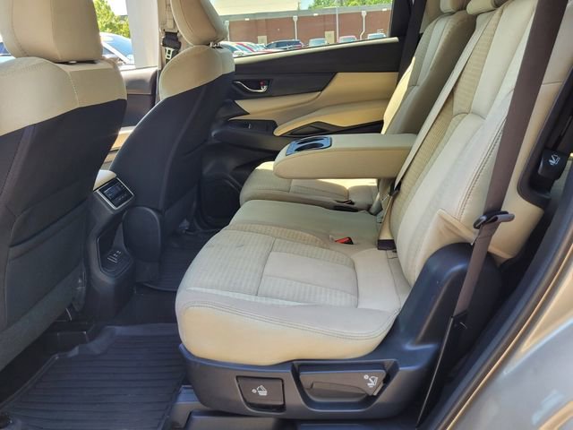 Used 2020 Subaru Ascent Premium w/ Convenience Package image 6