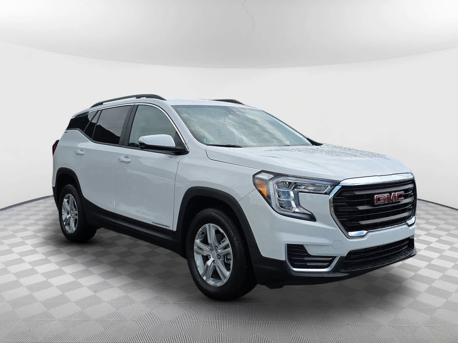 Used 2023 GMC Terrain SLE w/ Driver Convenience Package image 1