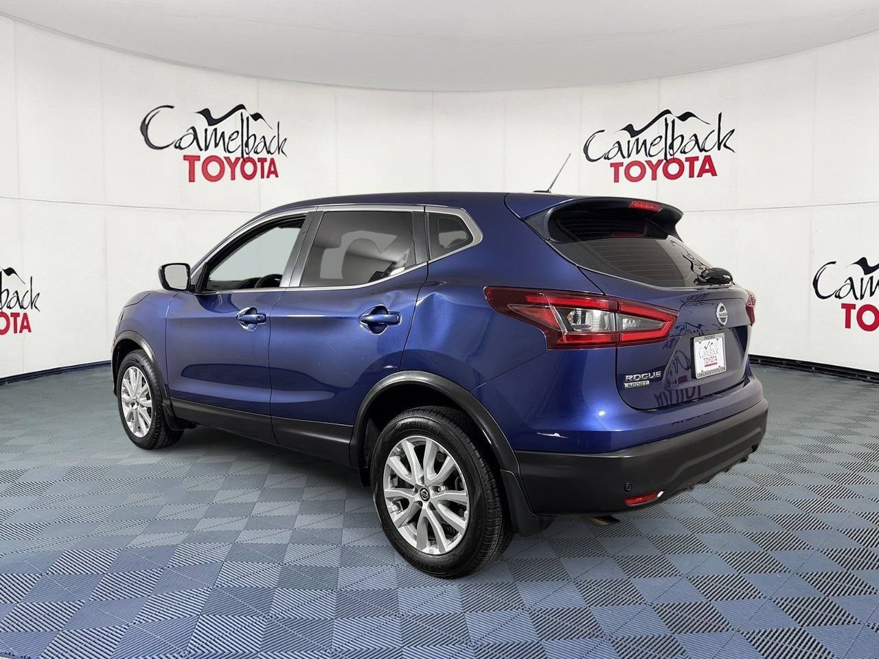 Used 2022 Nissan Rogue Sport S FWD image 6