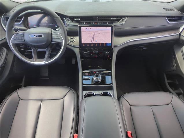 New 2025 Jeep Grand Cherokee Limited AWD/4WD image 16