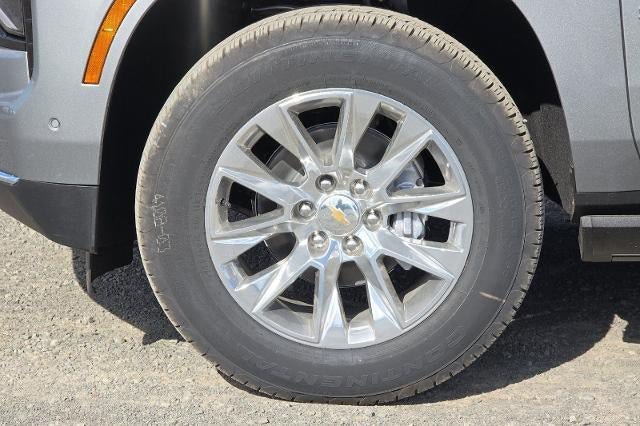 New 2026 Chevrolet Suburban Premier AWD/4WD image 34
