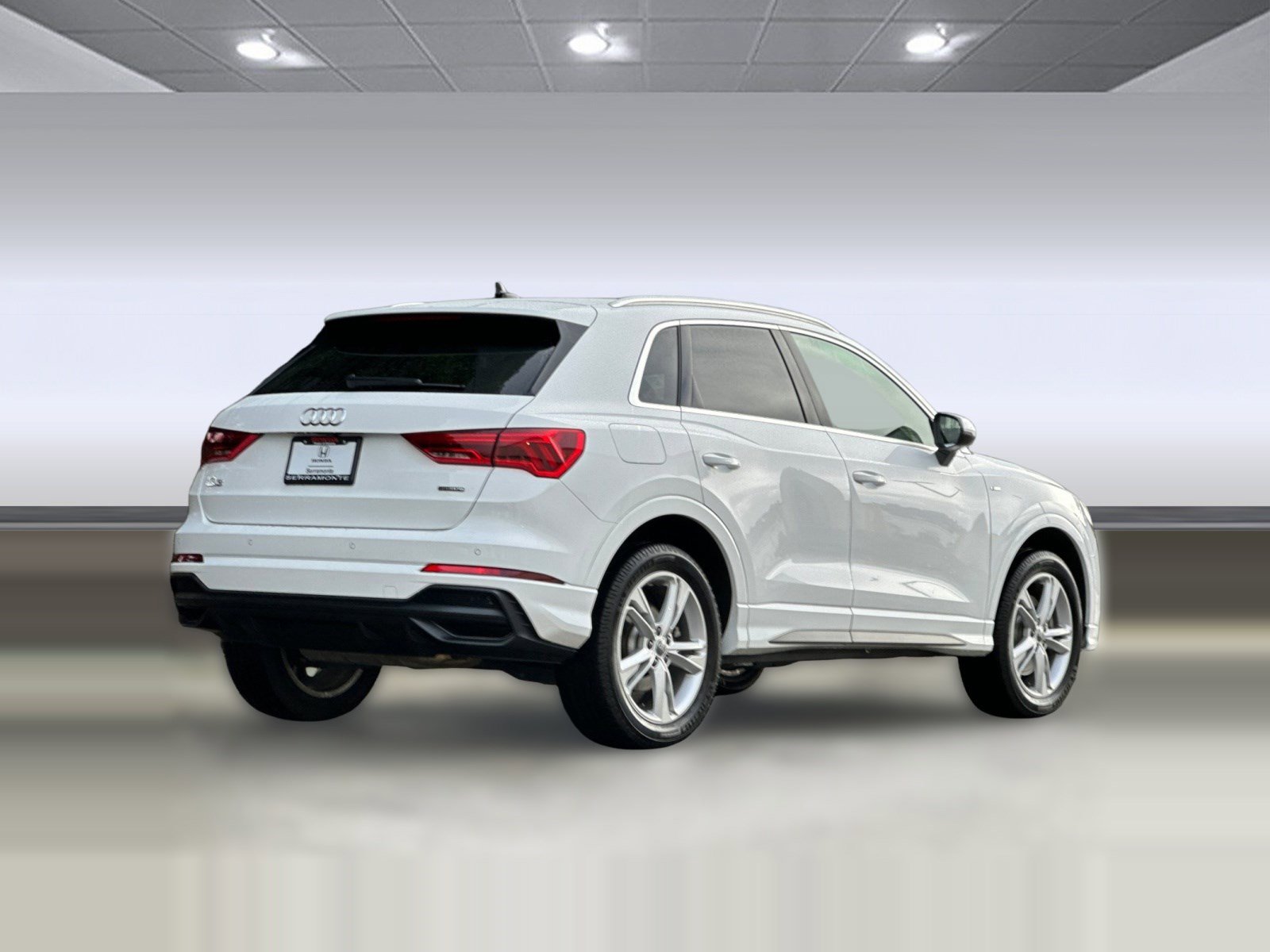 Used 2020 Audi Q3 2.0T Premium w/ Convenience Package image 8