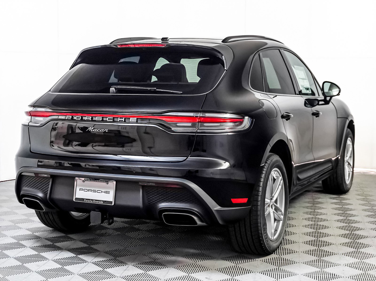 New 2026 Porsche Macan image 10