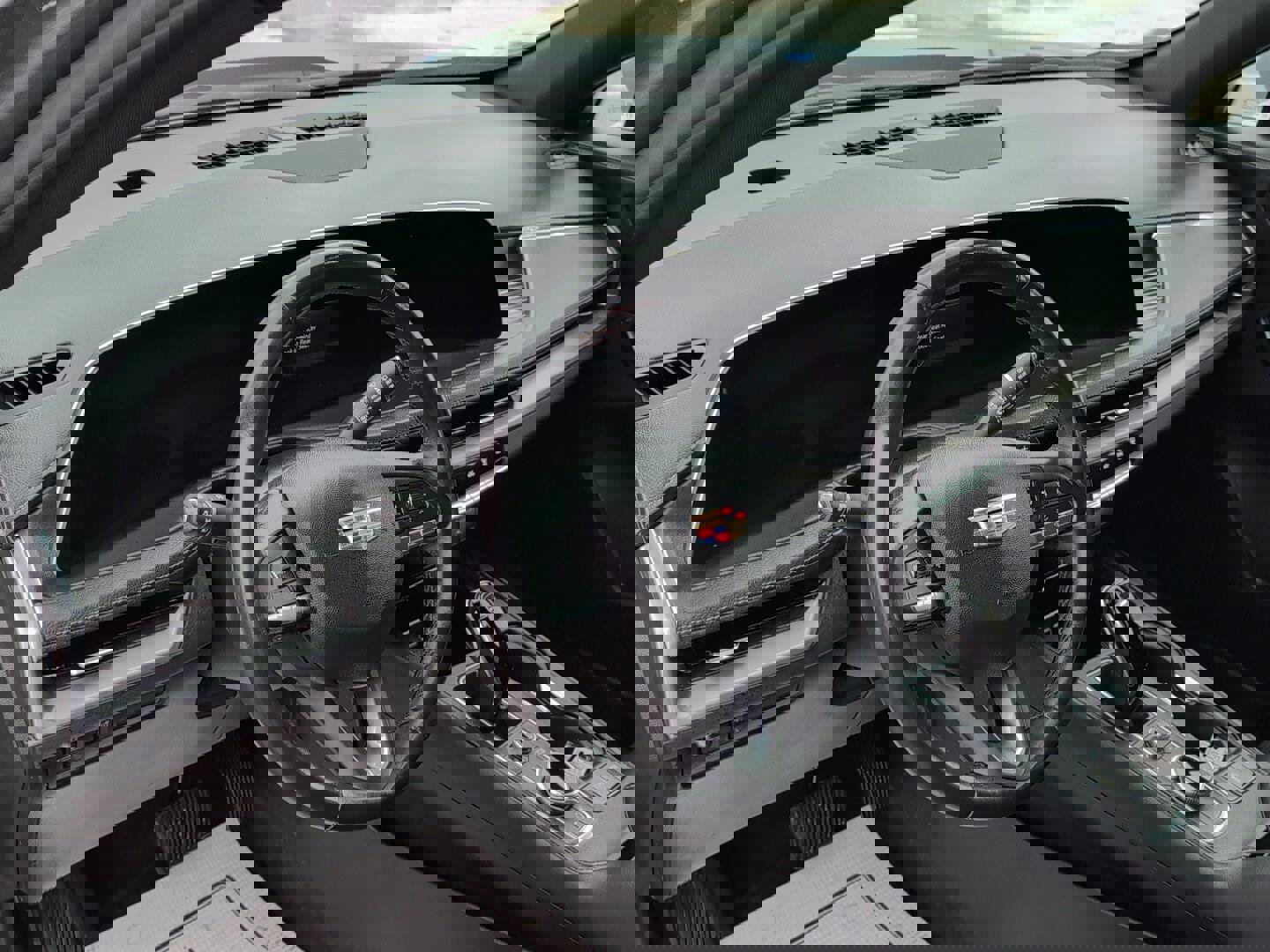 Used 2024 Cadillac XT4 Premium Luxury image 23