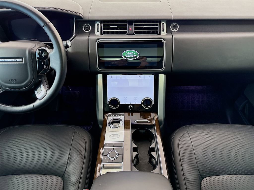 Used 2020 Land Rover Range Rover HSE image 14