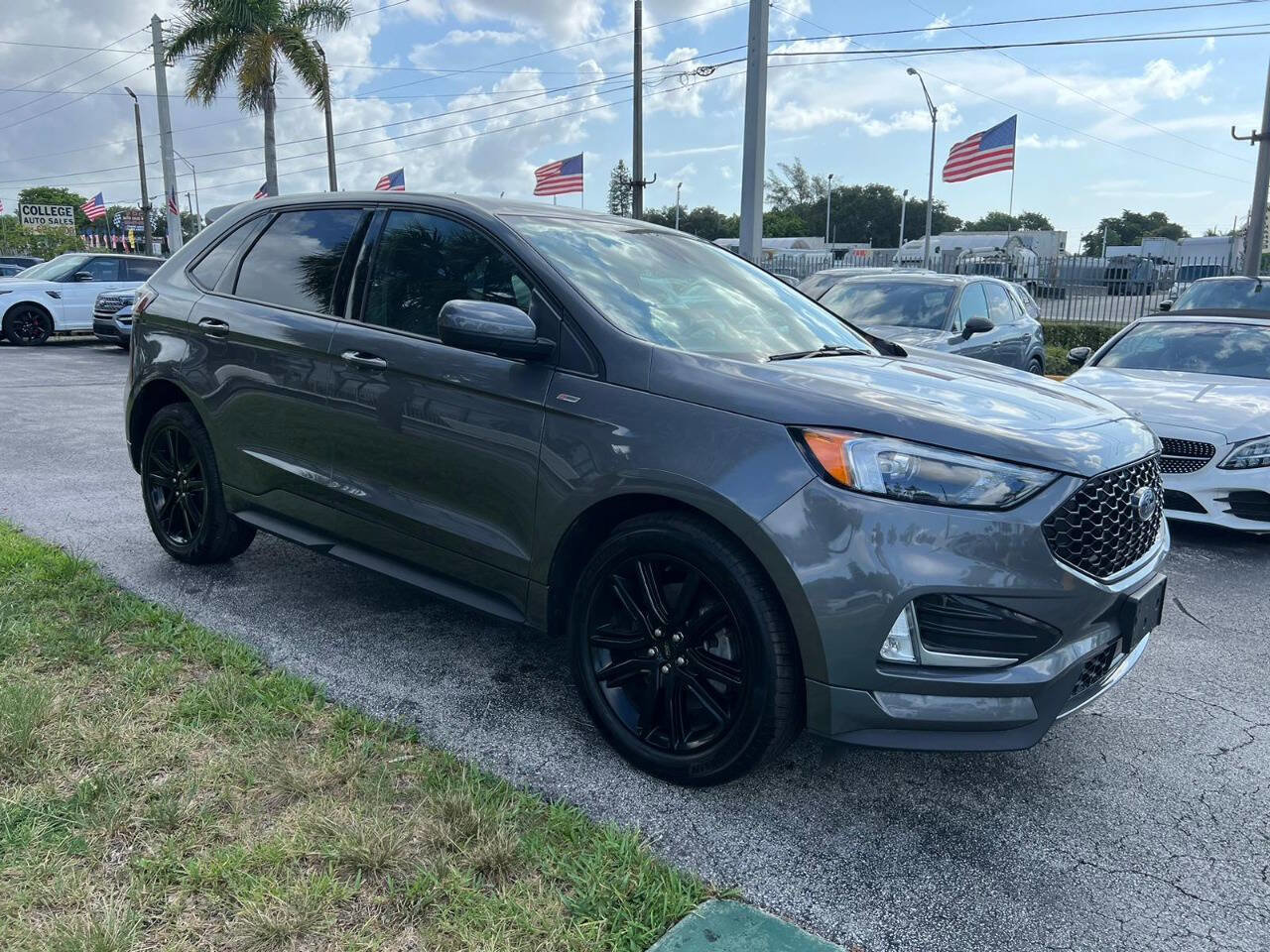 Used 2022 Ford Edge ST-Line image 4