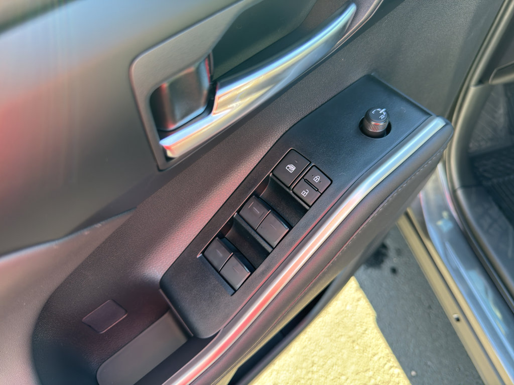 New 2025 Toyota Highlander XSE image 13