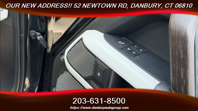 Used 2020 Land Rover Defender 110 HSE AWD/4WD image 21