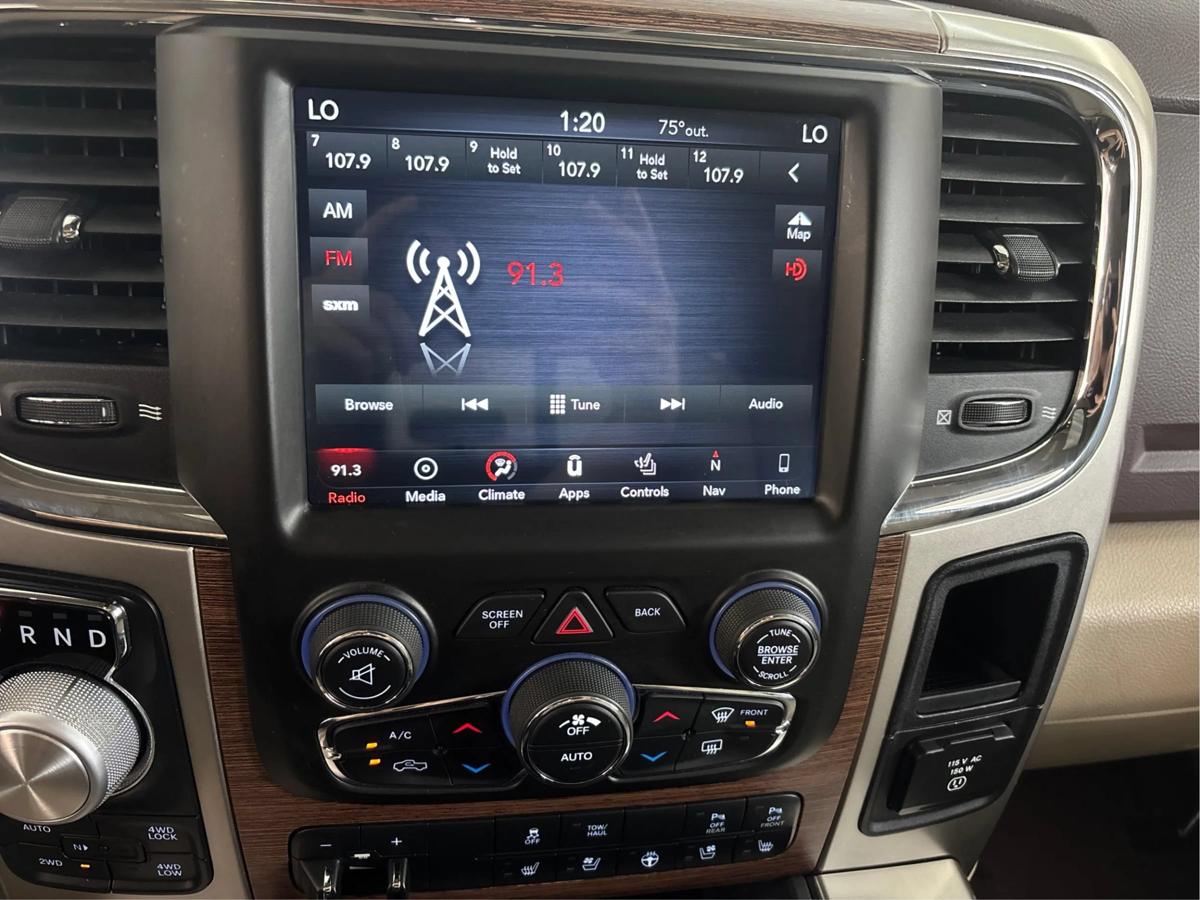 Used 2018 RAM 1500 Laramie w/ Convenience Group AWD/4WD image 42