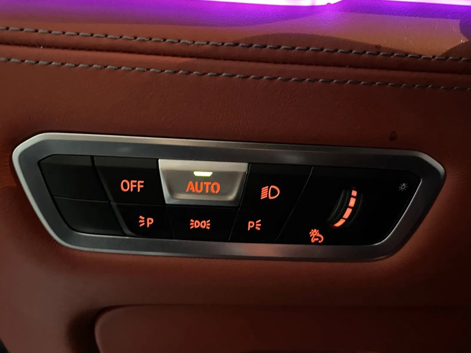 Used 2021 BMW X5 M w/ Executive Package image 13