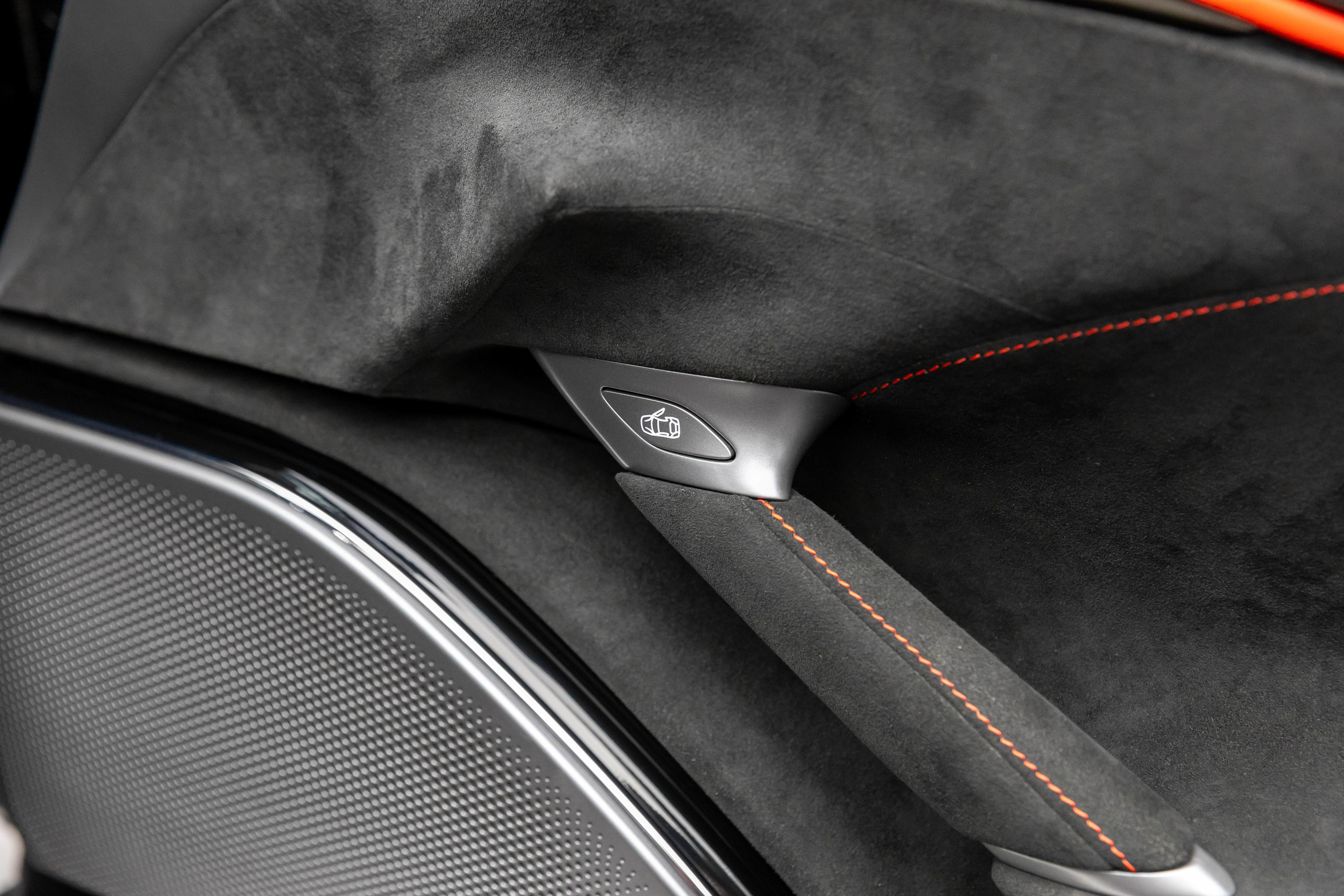 Used 2025 Ferrari Roma Spider RWD image 66