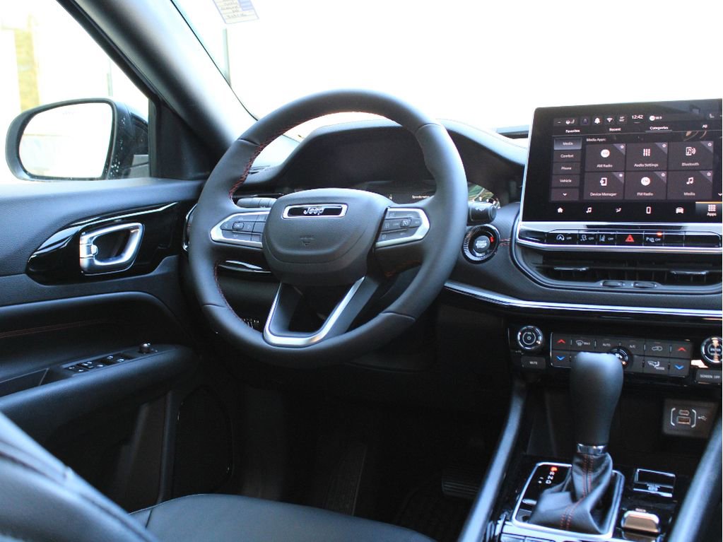 New 2026 Jeep Compass Trailhawk AWD/4WD image 14