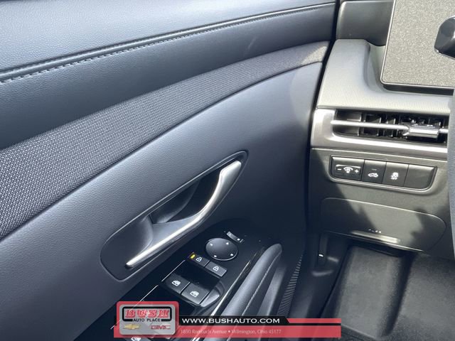 Used 2025 Hyundai Santa Cruz SEL image 18