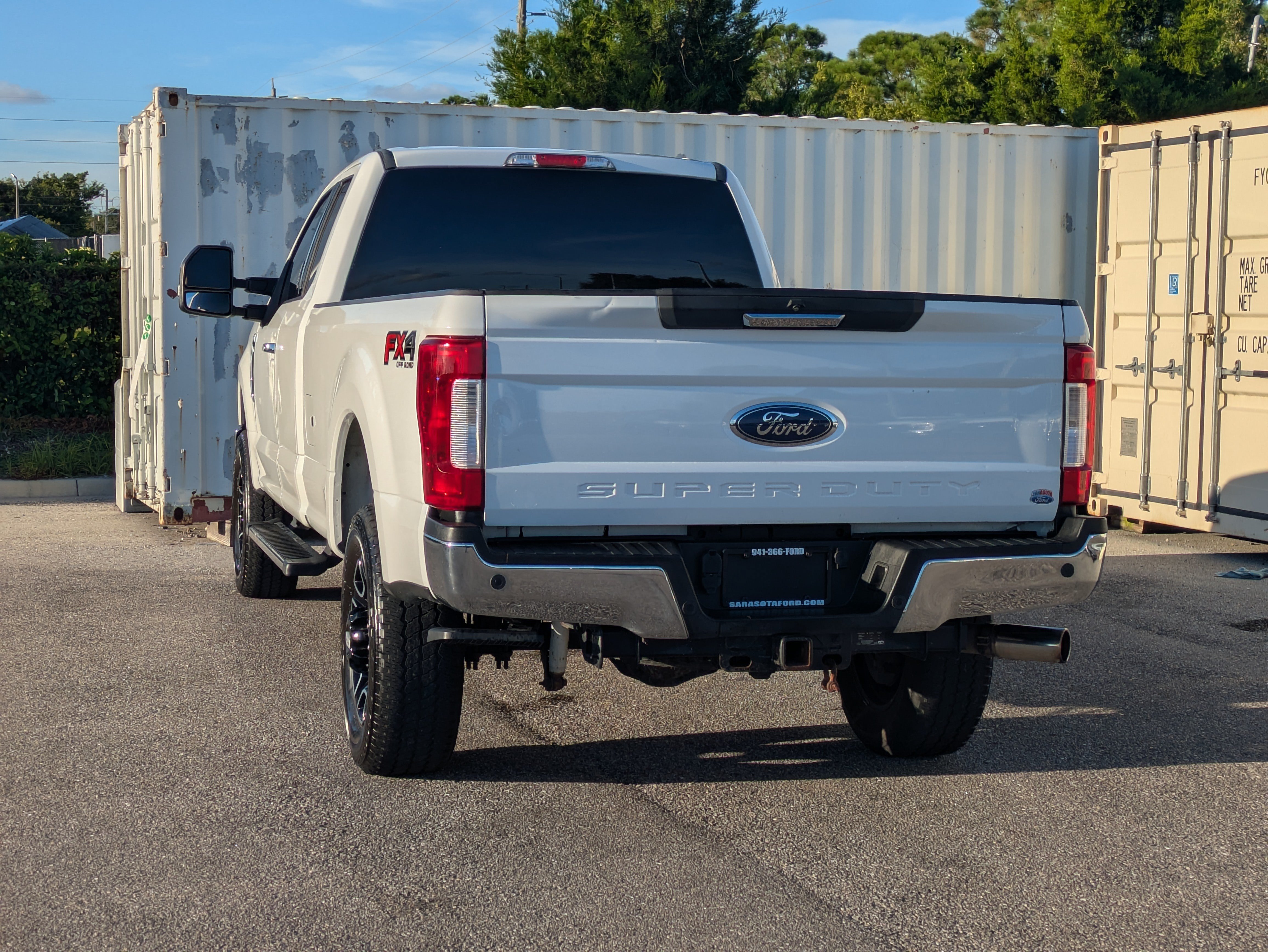 Used 2018 Ford F250 XLT w/ XLT Premium Package AWD/4WD image 7