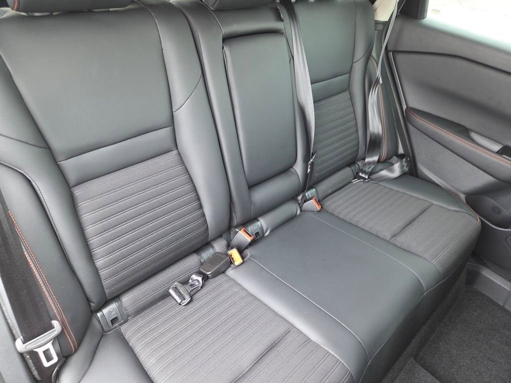 Used 2025 Nissan Rogue SV image 31