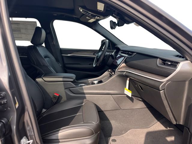 New 2025 Jeep Grand Cherokee Limited w/ Luxury Tech Group II image 15