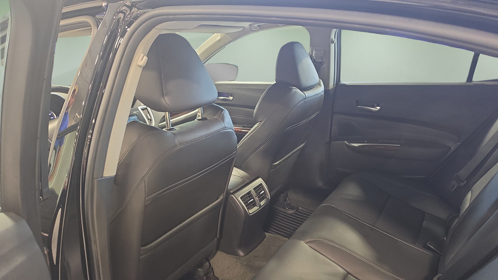 Used 2017 Acura TLX V6 SH-AWD w/ Technology Pkg image 17