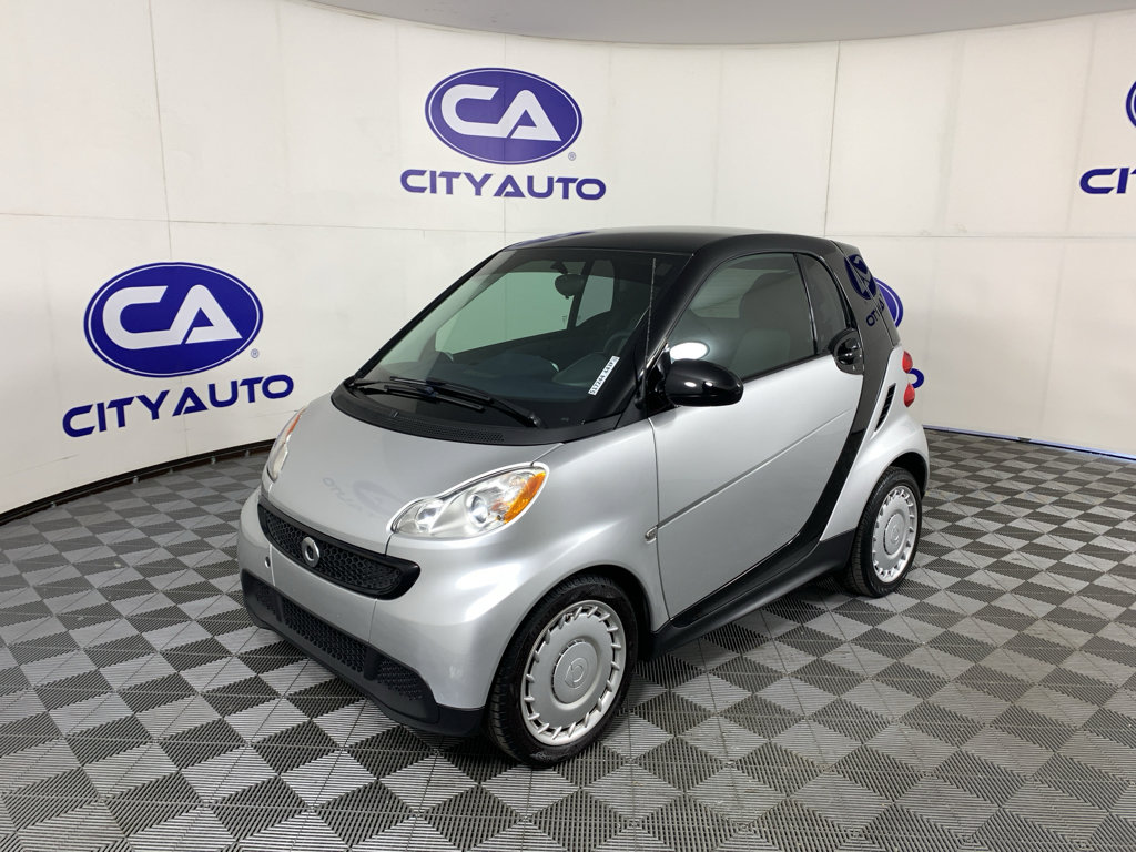 Used 2015 smart fortwo pure RWD image 7