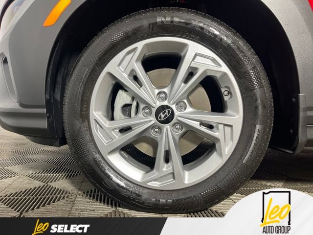 Used 2023 Hyundai Kona SEL AWD/4WD image 27