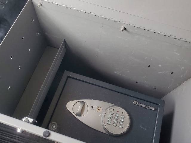 Used 2022 Chevrolet Express 2500 Work Van w/ Driver Convenience Package image 20