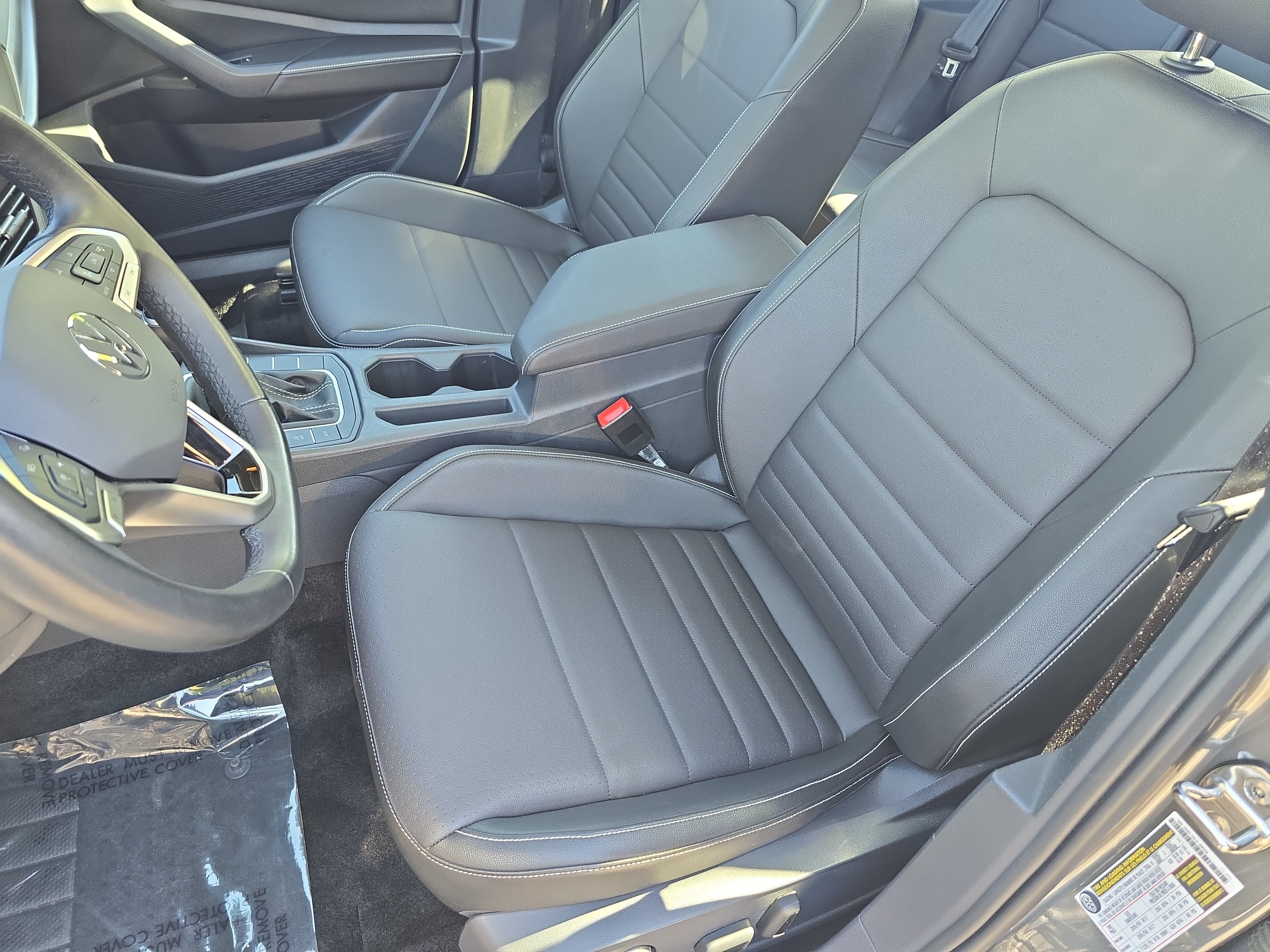 Certified 2023 Volkswagen Jetta SE w/ Panoramic Sunroof Package FWD image 14