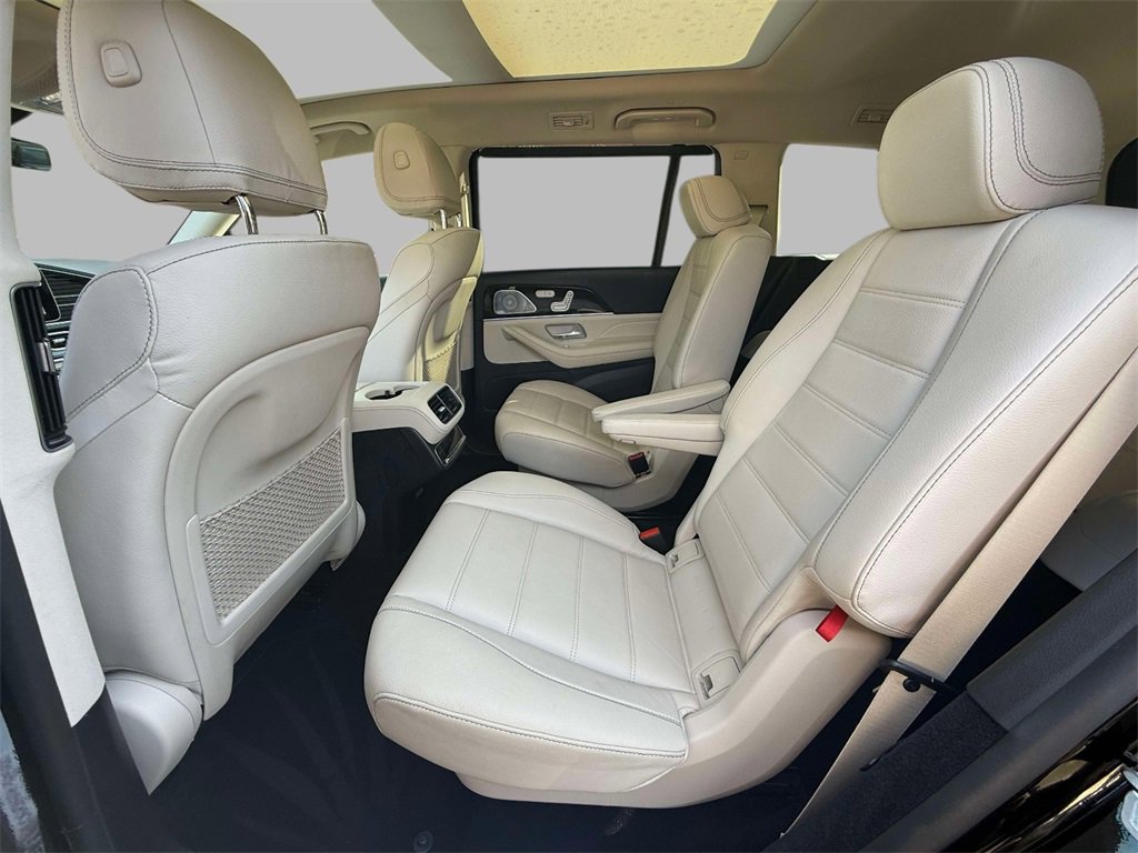 Used 2021 Mercedes-Benz GLS 450 4MATIC image 20