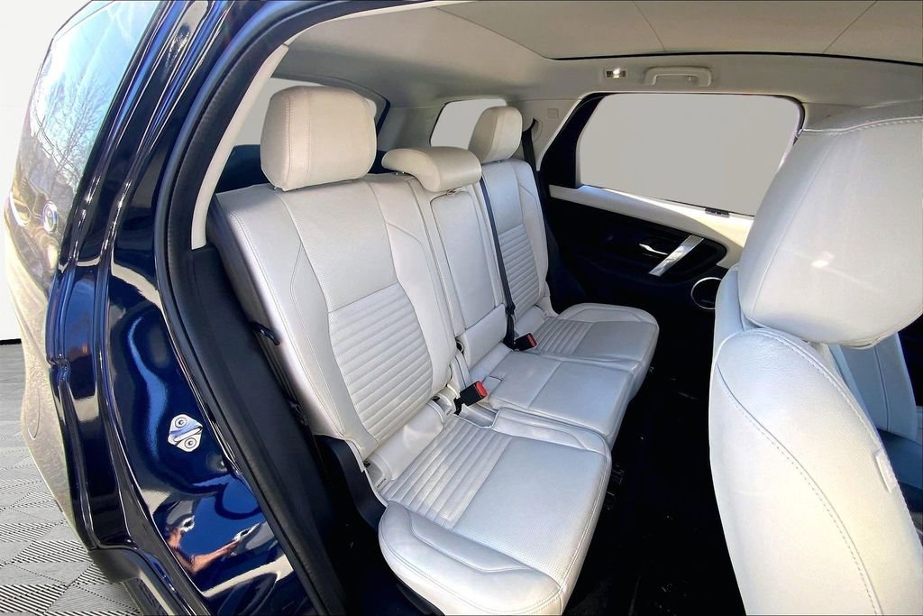 Used 2021 Land Rover Discovery Sport S image 17