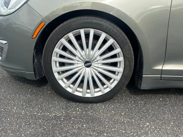 Used 2017 Lincoln MKZ Reserve w/ Climate Package FWD image 10