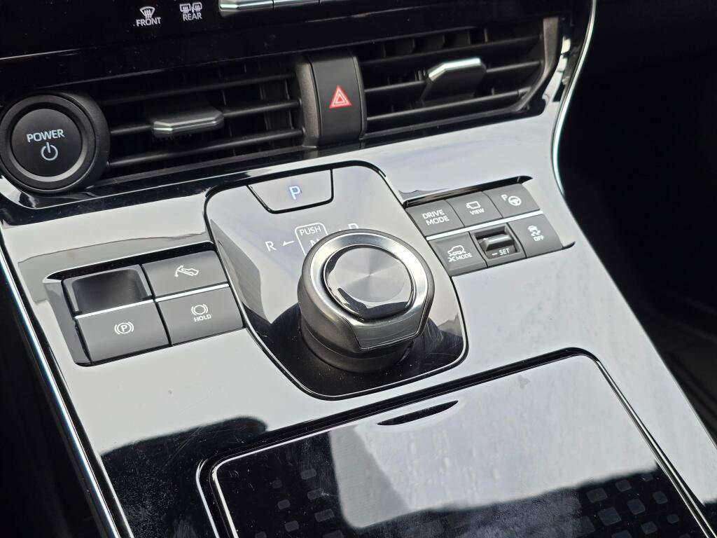 Certified 2023 Subaru Solterra AWD image 25