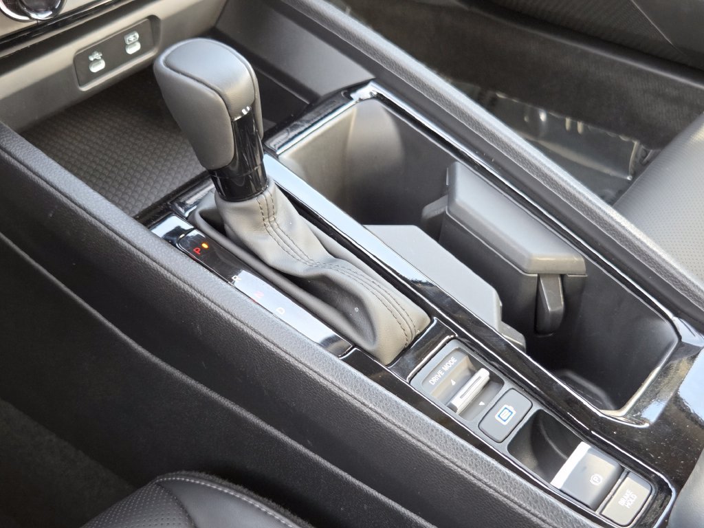 Used 2024 Honda Accord EX-L image 37