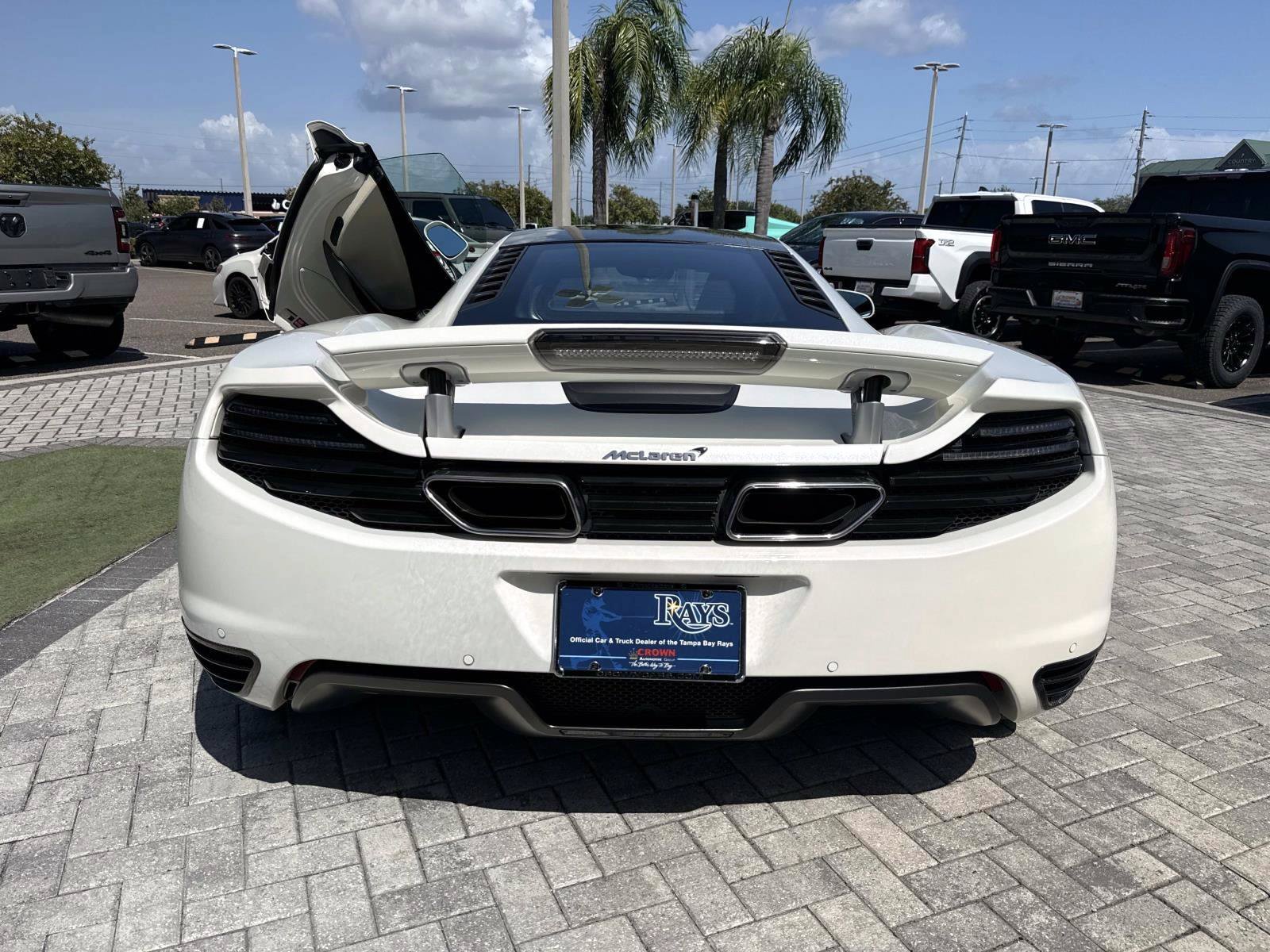 Used 2012 McLaren MP4-12C Coupe RWD image 9