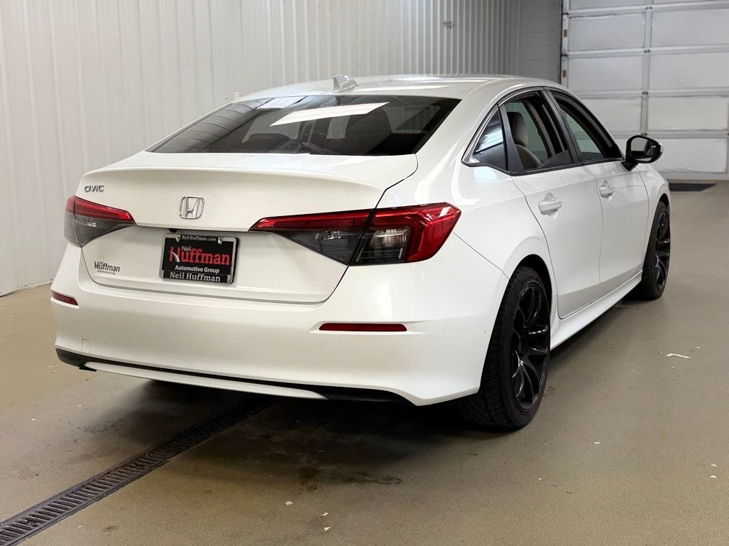 Used 2022 Honda Civic EX image 5