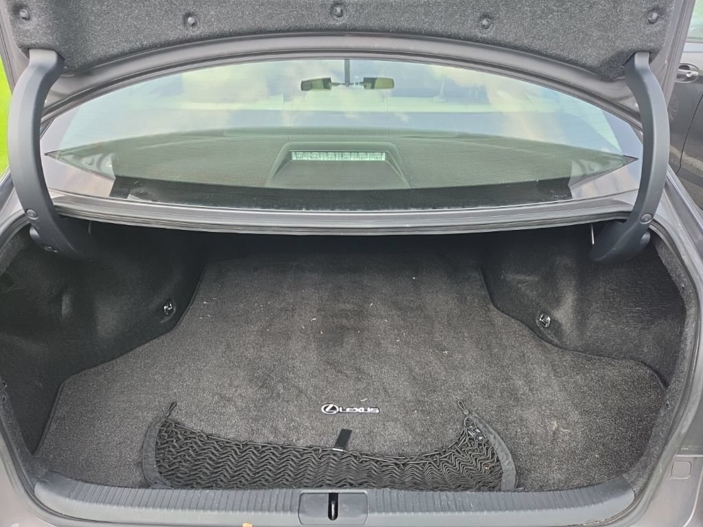Used 2016 Lexus ES 350 w/ Premium Package w/Wood Trim FWD image 18