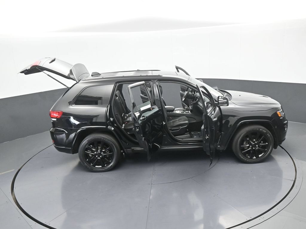 Used 2020 Jeep Grand Cherokee Altitude RWD image 70
