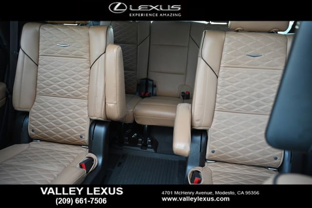 Used 2021 Cadillac Escalade Premium Luxury w/ Driver Assist Tech Package AWD/4WD image 12