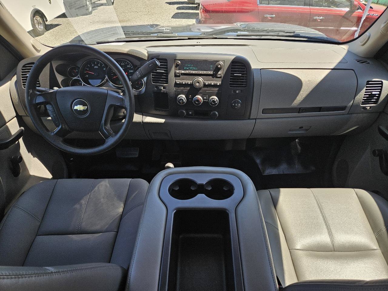 Used 2014 Chevrolet Silverado 3500 W/T w/ Skid Plate Package AWD/4WD image 47