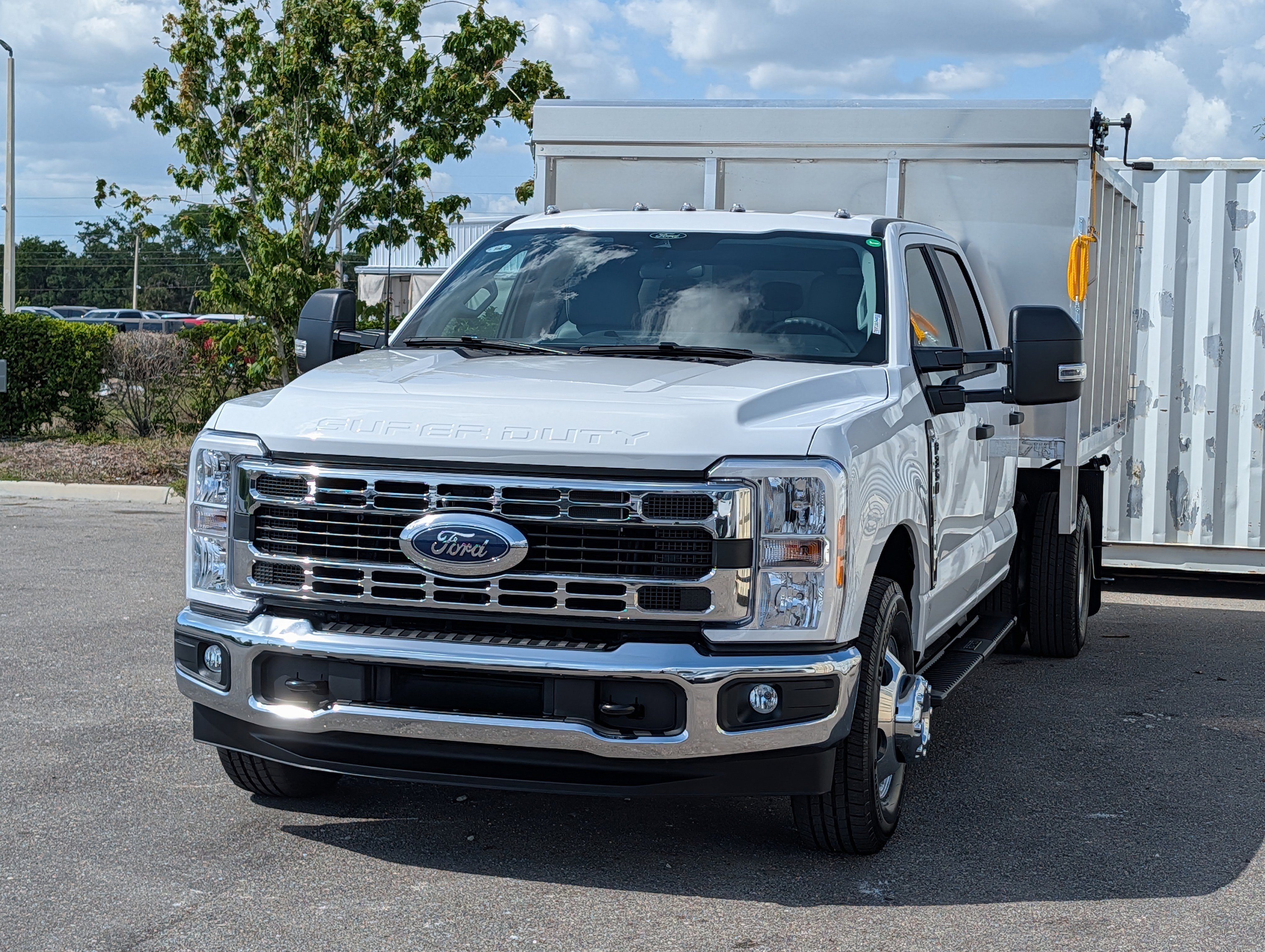 New 2026 Ford F350 XL w/ XL Chrome Package RWD image 8